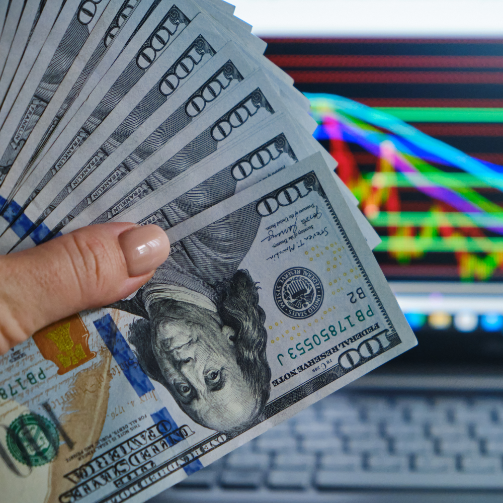 Cómo protegerse de la volatilidad del dólar